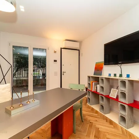 Nivola House, Bilocale Su Tre Livelli E Terrazzo Lägenhet *