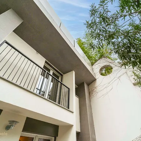 Nivola House, Bilocale Su Tre Livelli E Terrazzo شقة *